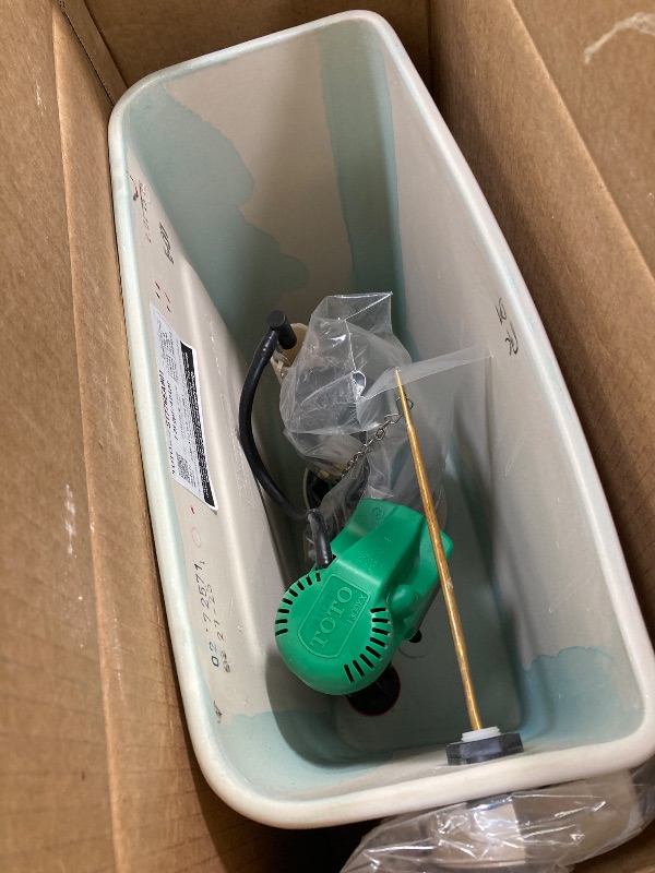 Photo 1 of ***(ONE PIECE TANK ONLY)***SELLING AS PARTS ONLY***
TOTO Drake WASHLET TANK ONLY Cotton White - MW7763074CEG#01