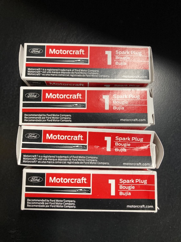 Photo 1 of 1 Pack of 4 Motor craft Platinum Spark Plugs SP479 Compatible with Ford E350 E450 F250 F350 F450 F550 Econoline Super Duty F53 6.8L V10 DG457 3W7Z-12029-AA