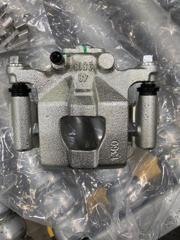 Photo 1 of 1 BRAKE CALIPER