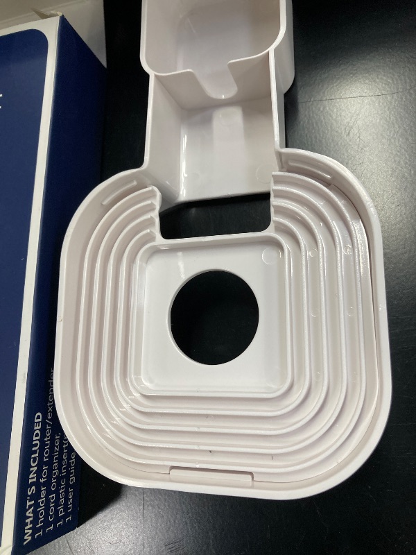Photo 1 of ***MISSING POWER PORT*** SELLING AS PARTS ONLY***
Outlet Wall Mount Only for eero 6 & eero 6+ mesh Wi-Fi System, No Messy Wires & Space Saving Outlet Mount Holder for eero 6 Extender (1 Pack)
