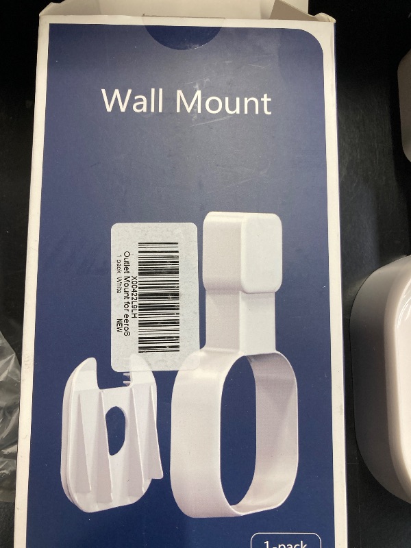 Photo 1 of ***MISSING POWER PORT*** SELLING AS PARTS ONLY***
Outlet Wall Mount Only for eero 6 & eero 6+ mesh Wi-Fi System, No Messy Wires & Space Saving Outlet Mount Holder for eero 6 Extender (1 Pack)