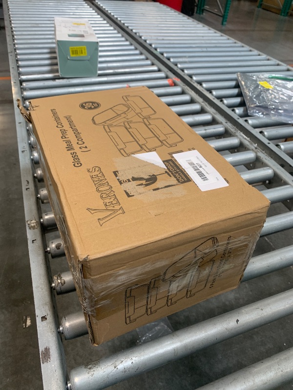 Photo 1 of ***ONLY 2***VERONES 2 Pack Glass Meal Prep Containers 2 Compartment Set, 36OZ Airtight Glass Lunch Containers, Glass Food Storage Containers with Lids, for Microwave, Oven, Freezer & Dishwasher Friendly,Red