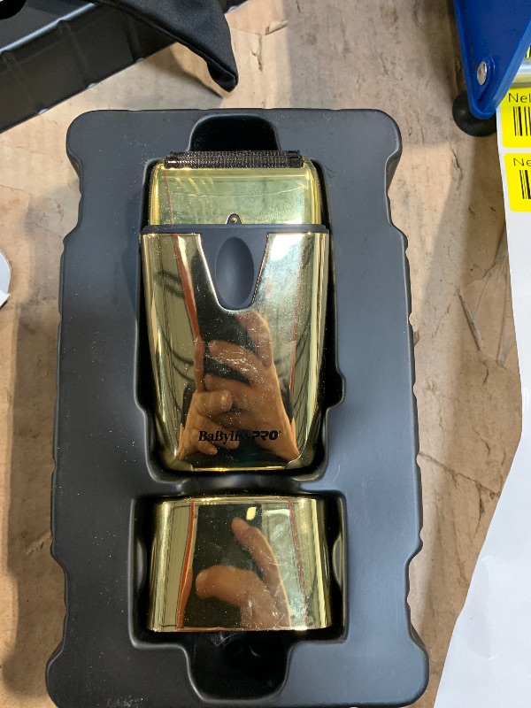 Photo 1 of ** WITHOUT CHARGER*** Gold UV-Disinfecting Double Foil Shaver