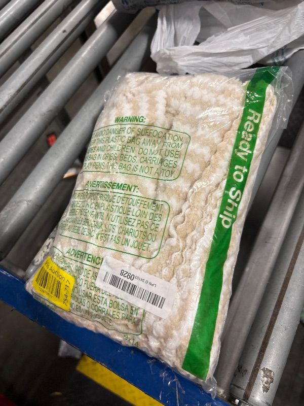 Photo 1 of **MISSING PARTS**Homaxy 12 Pack Kitchen Dish Cloths, Ultra Soft and Absorbent Dish Towels, Reusable Fast Drying Microfiber Cleaning Cloth, Coral Velvet Wave Design No-lint, 10 x 10 inches, Beige