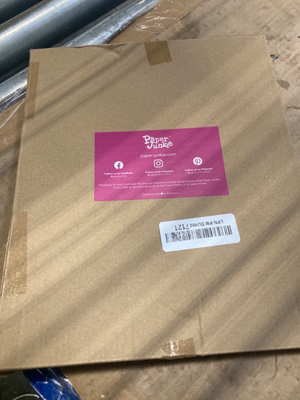 Photo 1 of 12 Pack Tropical Decorative File Folders with 1/3 Cut Tabs, Letter Size (9.5 x 11.5 in)