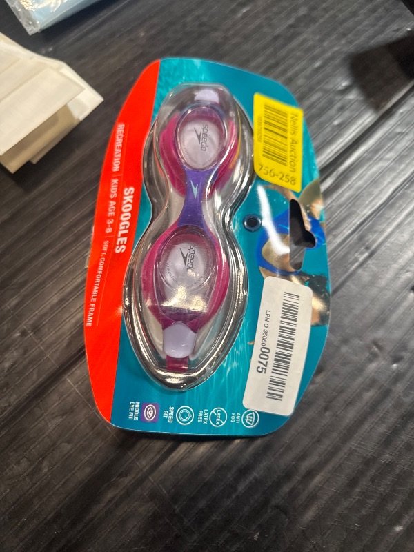 Photo 1 of Speedo Kids Skoogles Swim Goggle Bright Pink