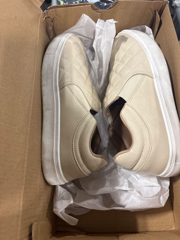 Photo 1 of  Women's Uno-Stand on Air Sneaker, Sand, 5