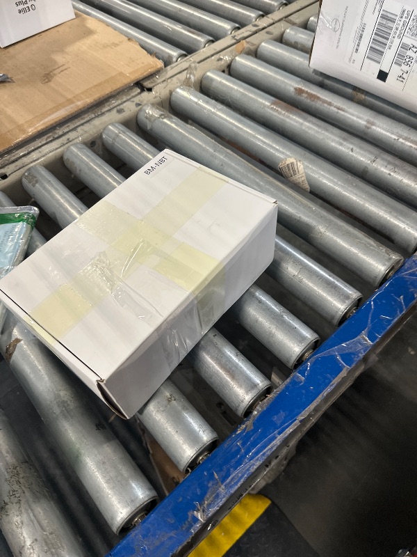 Photo 1 of Geloo Wireless CarPlay Android Auto Retrofit Kit Decoder Box for BMW NBT System 1/2/ 3/4/ 5/6 7 Series X3/ X4 /X5/ X6 2012-2016, Support Android Auto, Mirror Link,Backup Camera, GPS, Siri, YouTube