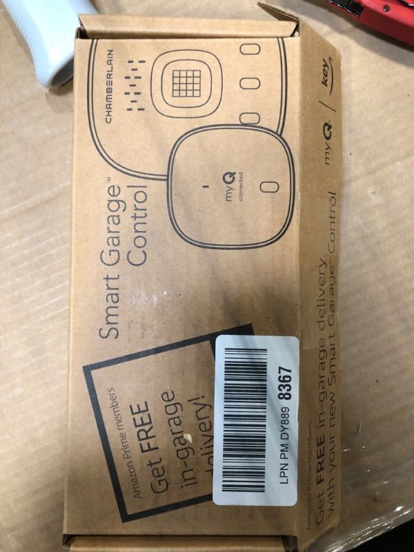 Photo 1 of *** Missing parts***CHAMBERLAIN Smart Garage Control - Wireless Garage Hub and Sensor with Wifi & Bluetooth - Smartphone Controlled, myQ-G0401-ES, White
****STOCK PHOTO, ITEM/ COLOR MAY VARY****