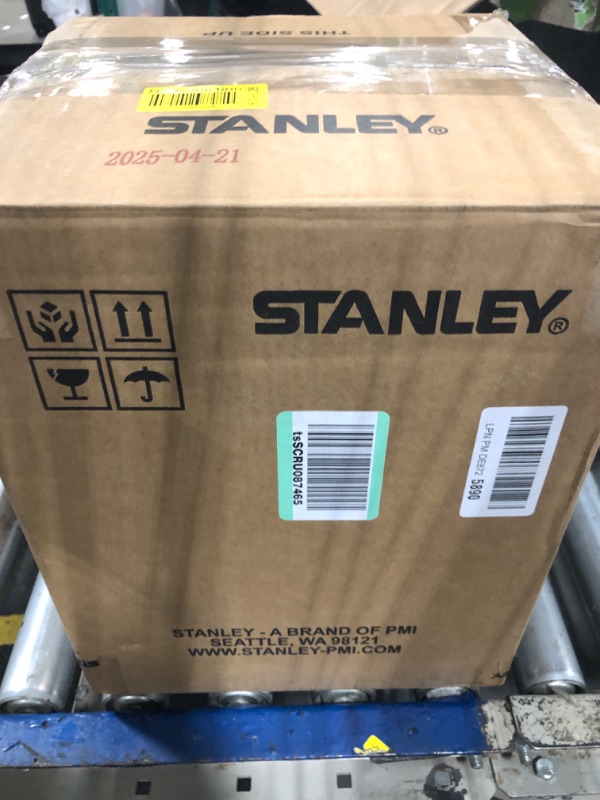 Photo 1 of *** BLACK***STANLEY Adventure The Fast-Flow Water Jug (Polar)