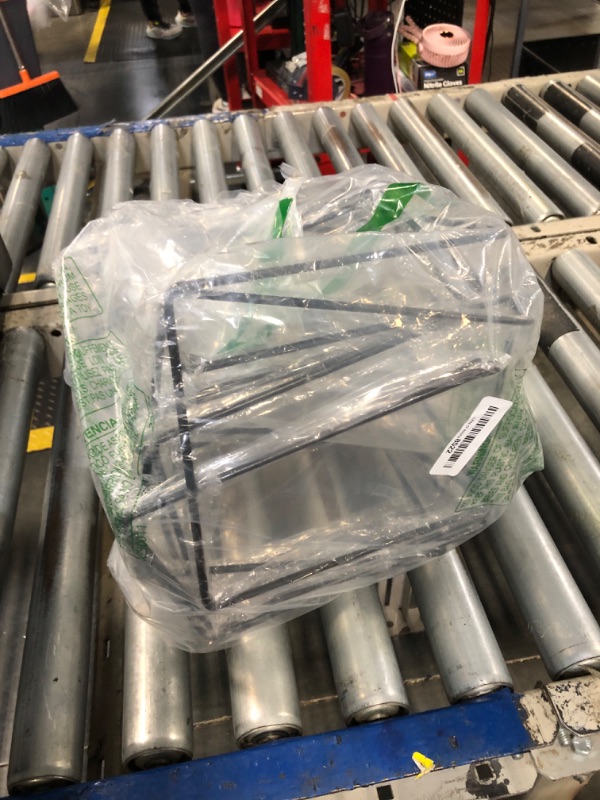 Photo 1 of ****MISSING PCS*** Mimorou 18 Pcs Black Metal Pizza Stand Pizza Rack Serving Tray Holder Tabletop Food Platter Tray Display Rack for Buffet Restaurant Home 9" L x 8" W x 6.5" H