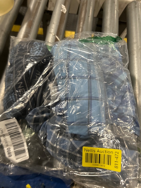 Photo 1 of ** UNKNOWN SIZE***Hanes Men Hanes Men's Tagless Boxers with Exposed Waistband, Assorted Multi-Packs and Colors