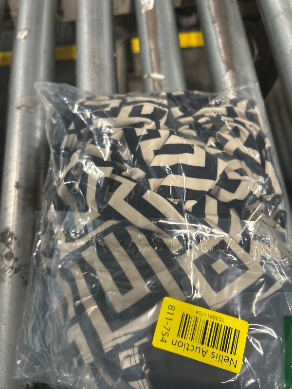 Photo 1 of ** UNKNOWN SIZE***B2prity Women's Underwire One Piece Swimsuit Tummy Control Ruched Bathing Suit Criss Cross V Neck Swimwear