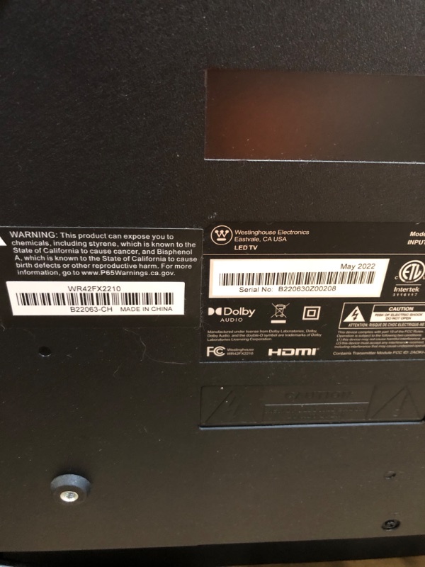 Photo 1 of ** MISSING CONTROL ** Roku Smart TV 2025 – 40-Inch Select Series, 1080p Full HD TV – RokuTV with Voice Remote – Flat Screen LED Television with Wi-Fi for Streaming Live Local News, Sports, Family Entertainment