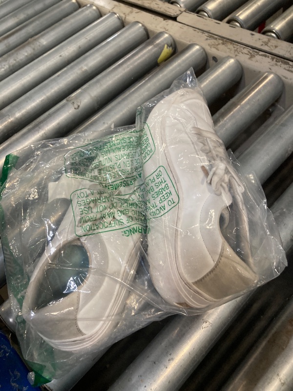 Photo 1 of ** VERY USED / DIRTY ** Dr. Scholl's Shoes Womens Time Off Sneaker White Smooth 7 W