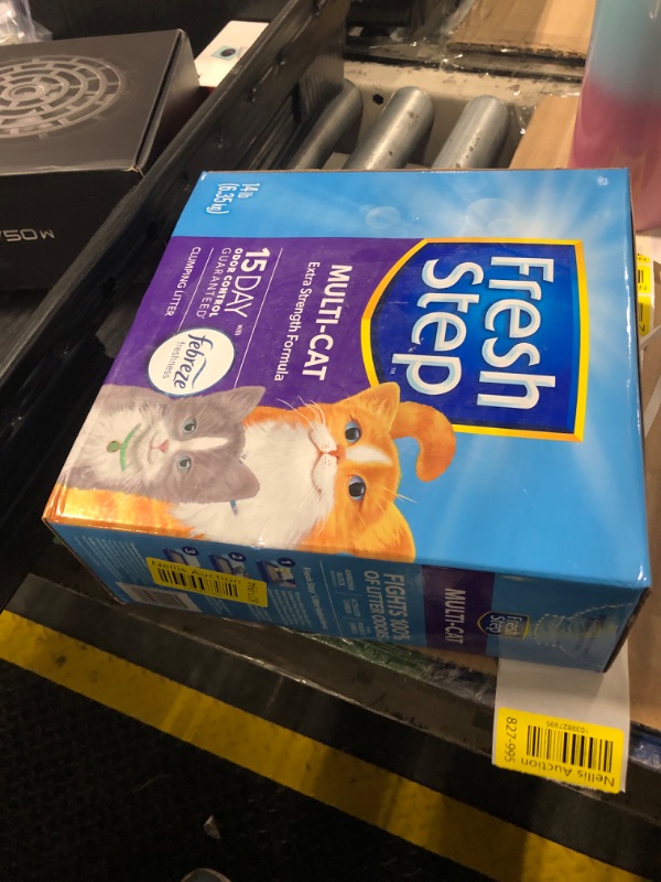 Photo 1 of ***FACTORY SEALING***
Fresh Step Multi-Cat Extra Strength Scented Litter with the Power of Febreze, Clumping Cat Litter, 14 Pounds (Package May Vary)
