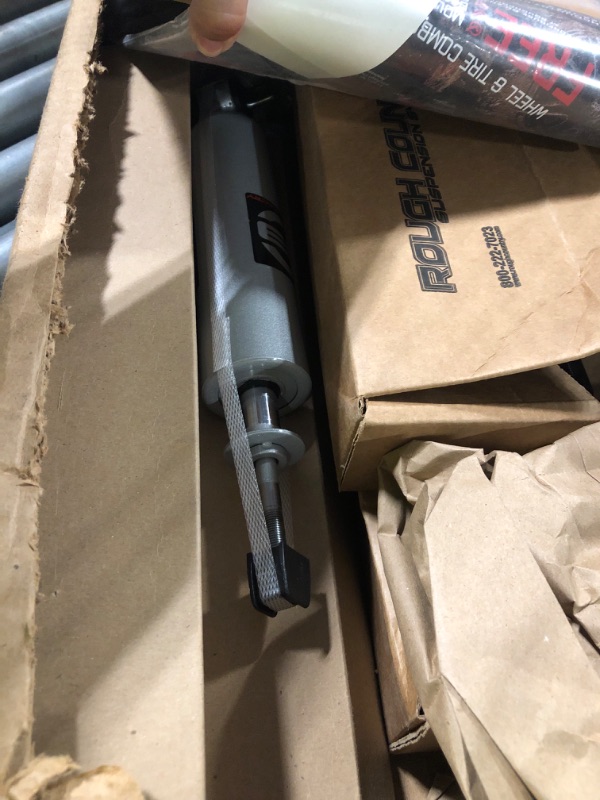 Photo 1 of ***MISSING PARTS*** Rough Country 3" Suspension Lift Kit for 1999-2006 Chevy/GMC1500 2WD - 232N2