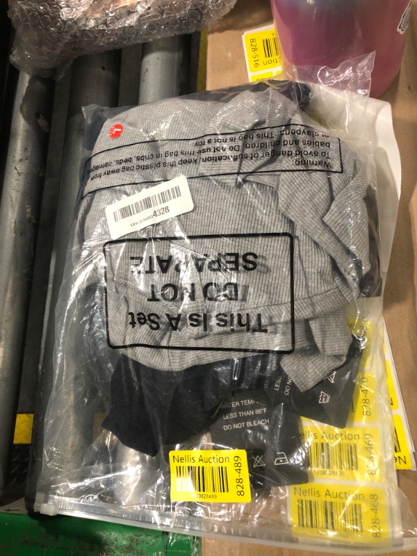 Photo 1 of **MISSING ONE**Ficerd 3 Pack Women's Ribbed T-Shirts, Cotton Short Sleeve Basic Tees Crew Neck Fitted Tops Summer Casual Shirts 2025 Trendy(Black, Light Gray, Beige,Large)