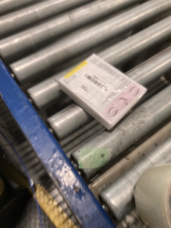 Photo 1 of ****MISSING LASHES****  KISS So Wispy, False Eyelashes, 'Pompadour', Includes 5 Pairs Of Lashes, Easy to Apply, Reusable Lash Clusters