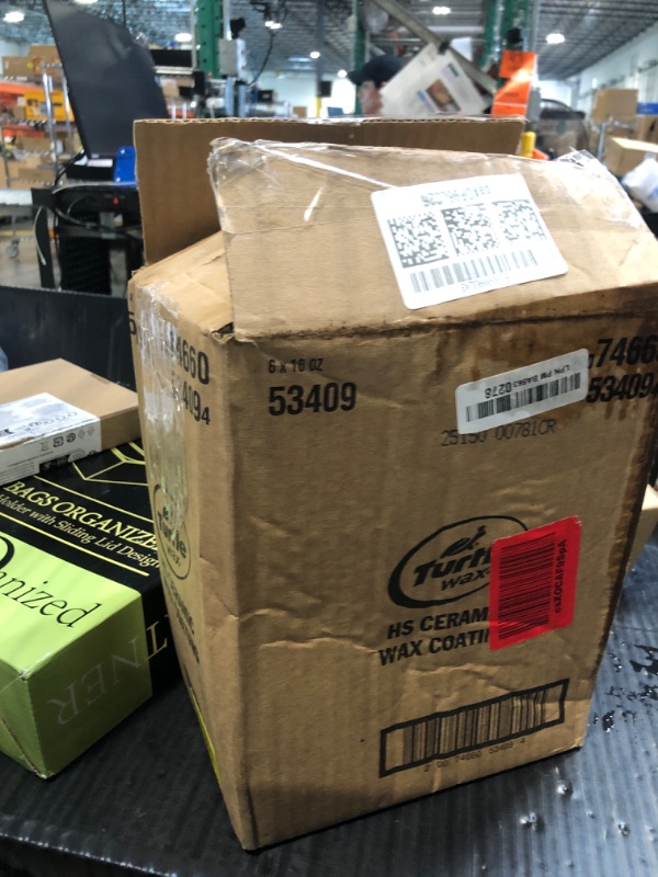 Photo 1 of Turtle Wax 53409-6PK Hybrid Solutions Ceramic Spray Coating, Incredible Shine and Protection for Car Paint, Extreme Water Beading, Safe for Cars, Trucks, Motorcycles, RV's and More, 16 oz. (Pack of 6)