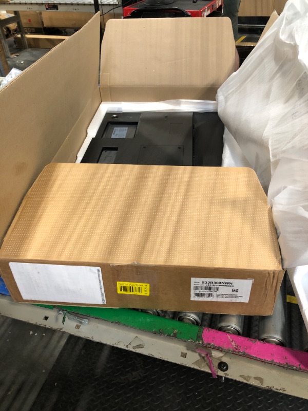 Photo 1 of SAMSUNG 32-Inch Flat Computer Monitor, 75Hz, Borderless Display, AMD FreeSync, Game Mode, Advanced Eye Care, HDMI and DisplayPort, LS32B304NWNXGO, 2024