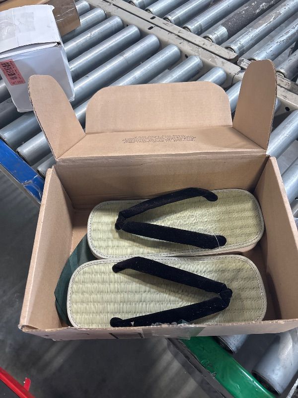 Photo 1 of ??? Igusa Setta Japanese Tatami Zouri Sandals flip-flops (Black, US Footwear Size System, Adult, Men, Alpha, Medium, XX-Large)