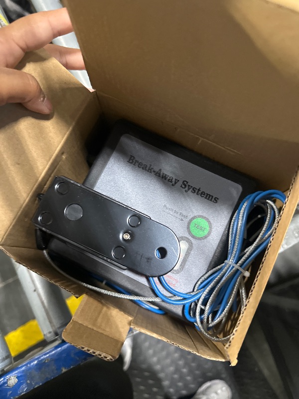 Photo 1 of Trailer Breakaway Kit,Trailer Brake Battery Box,12V Electric Brakes Breakaway Controller Kit LED Test Break Away System Universal For Vehicle Caravans(NOT EQUIPPED WITH BATTERIES)