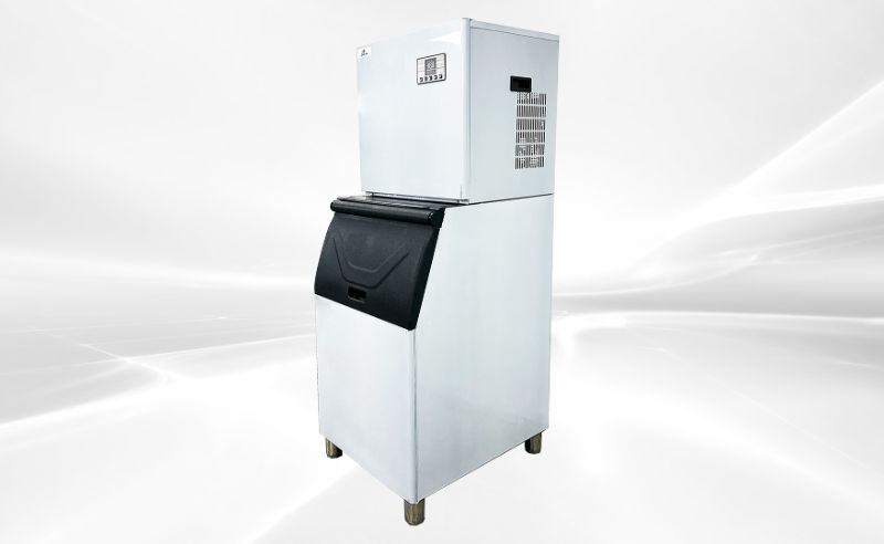 Photo 1 of *No Bin
NSF 460 LBS Commercial ice maker machine CIM-2100F
