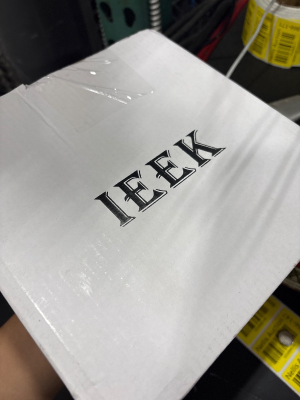 Photo 1 of IEEK Acrylic Luncheon Napkin Holder,Decorative Napkin Tray for Dining Table and Kitchen,Clear Flat Napkin Holders Tissue Dispenser,7.1 x 7.1 x 2.6 inches