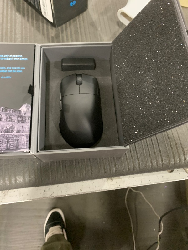 Photo 1 of Lamzu Inca Gaming Mouse, 8K Polling Rate, Optical Switches, TTC Encoder, Paw3950 IC, Nordic 52840 MCU, Symmetrical High-Hump, Recommended for Claw-Grip Gamers, 8K Dongle Included (Black)
