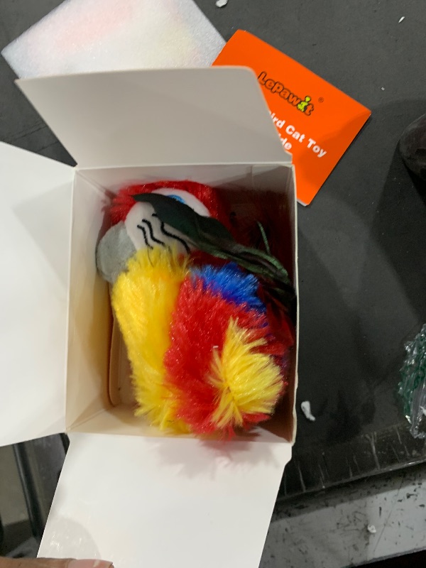 Photo 1 of flapping bird cat toy 