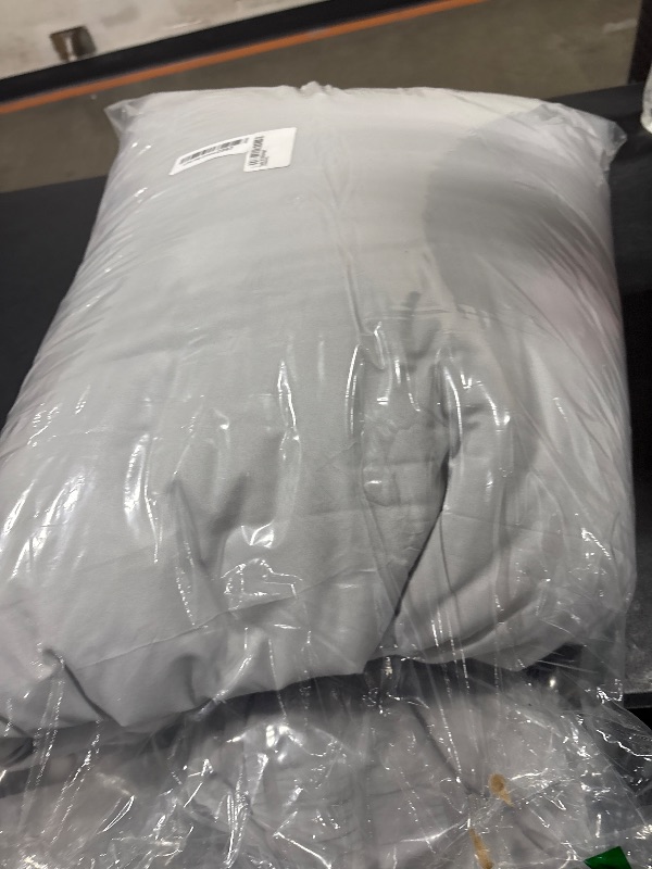 Photo 1 of Blanket