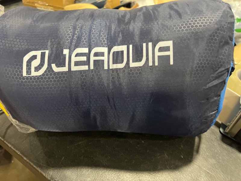 Photo 1 of sleeping bag 