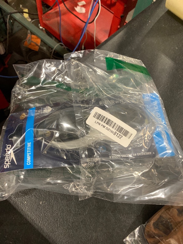 Photo 1 of Speedo Unisex-Adult Swim Goggles Optical Vanquisher 2.0
