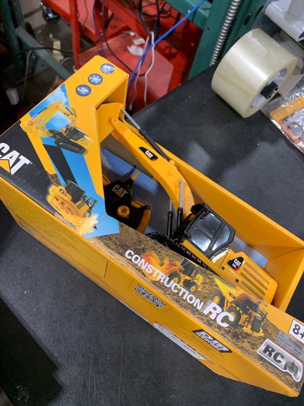 Photo 1 of Diecast Masters 1:50 Scale Caterpillar D6T XW VPAT Track-Type Tractor | Core Classics Series Cat Trucks & Construction Equipment Model 85197C