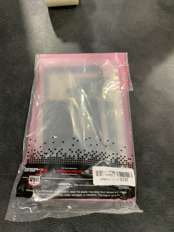 Photo 1 of Metra Electronics 95-2001 Double DIN Installation Dash Kit for Select 1994 - 2012 GM Vehicles (packaging may vary)