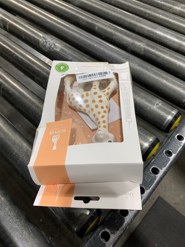 Photo 1 of Sophie la girafe | Handcrafted for 60 Years in France | 100% Natural Rubber | Designed for Teething Babies | Awaken All 5 Senses | Easy to Clean | Pack of 1