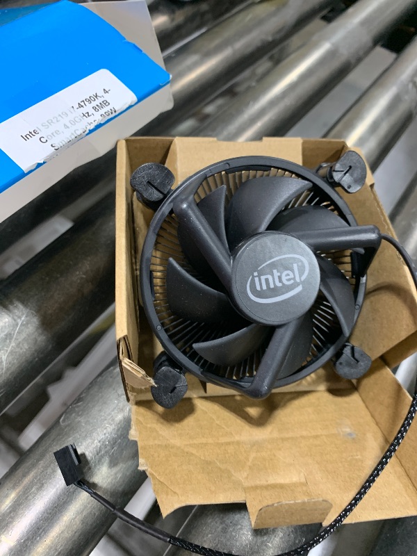 Photo 1 of Intel Core i7-4790K Processor (8M Cache, up to 4.40 GHz) BX80646I74790K