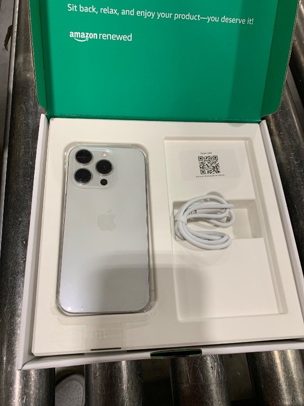 Photo 1 of Apple iPhone 15 Pro, US Version, 128GB, White Titanium - Unlocked (Renewed Premium)
