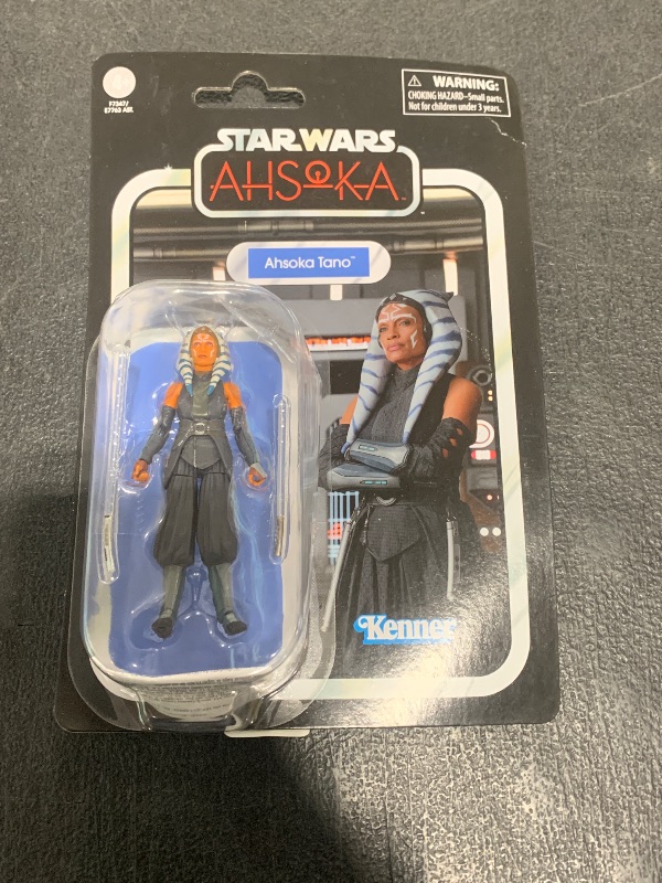 Photo 1 of STAR WARS The Vintage Collection Ahsoka Tano, Ahsoka 3.75-Inch Collectible Action Figures, Ages 4 and Up