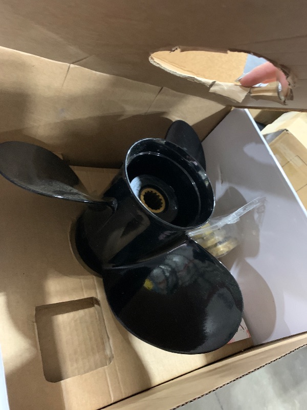 Photo 1 of MARKGOO Propeller for Mercury Black Max Outboard 40 50 60 70 75 80 90 100 115 125 140 HP Boat Motor Engine Parts Aluminum Prop 13X19 Pitch RH 15 Spline Tooth with Flo-Torq II Hub Kit 48-77346A45