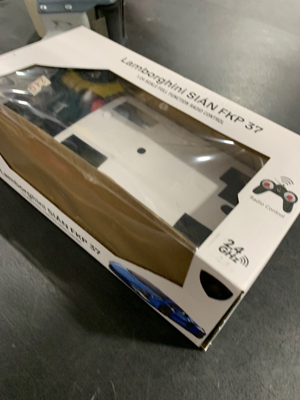 Photo 1 of QUN XING Remote Control Car 1:24 Officially Licensed 2.4GHZ Rc Cars Lambo Sport Racing Toy Car for Kids Boys 4-7 Years Birthday Gift, Green