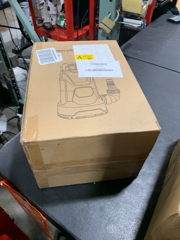 Photo 1 of PANRANO Sump Pump Submersible Water Pump 1HP 3700GPH Portable Water Transfer Pump Electric for Pool Draining Hot Tub Basement Utility Pumps