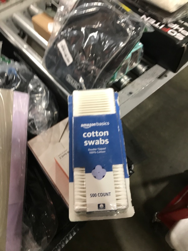 Photo 1 of Amazon Basics Cotton Swabs, 500 Count
