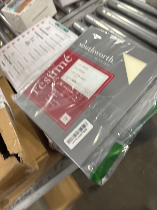 Photo 1 of Southworth 100% Cotton Resume Paper, ivory, 8 1/2 in x 11 in (SOURD18ICF)