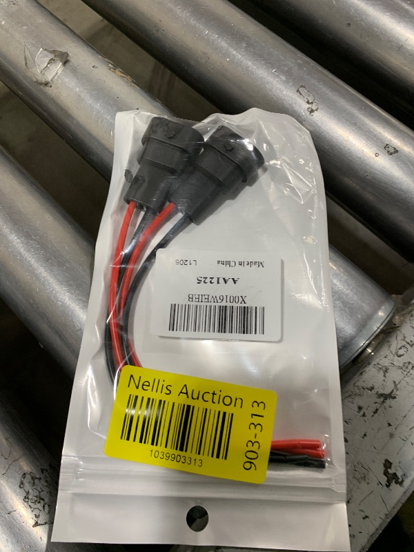 Photo 1 of iJDMTOY 9005/9006/H10 Male Adapter Wiring Harness Sockets Wire Compatible with Automtive Driving Light, Running/DRL, Fog Light, Retrofit, Off-Road Lighting, etc