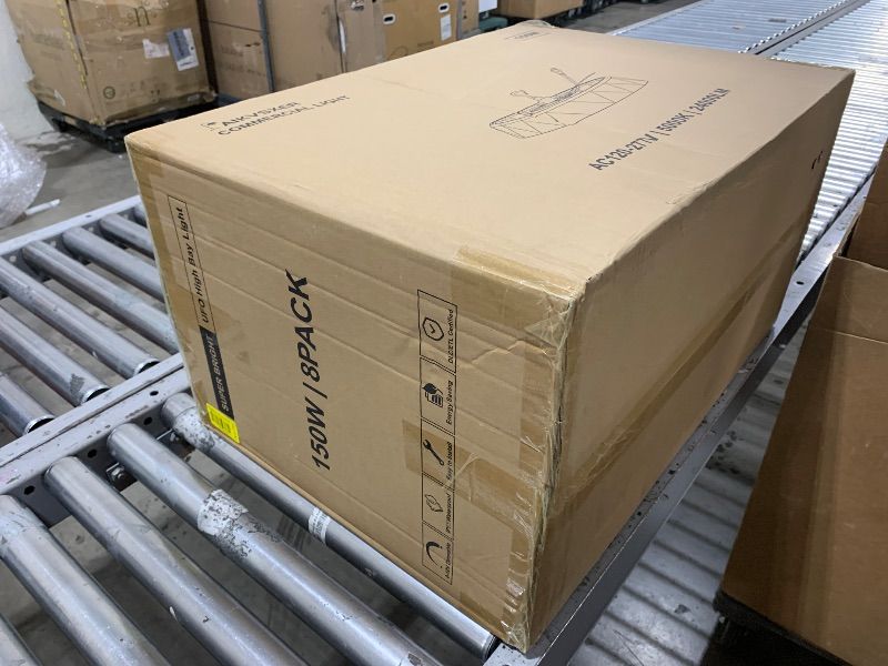Photo 1 of UFO LED High Bay Lights 200W 28000LM with US Plug 5ft Cable 5000K AC100-277V High Bay LED Shop Lights Commercial Warehouse Workshop Factory Barn Garage Lighting Fixture 8 Pack