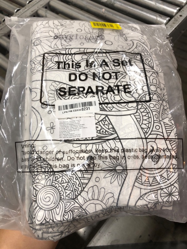 Photo 1 of Sayglossy 3 Pcs Mandala Coloring Tablecloth 54 x 108 Inch Ocean Land Animal Drawing Poster End of The Year Gifts for Students Bulk for Craft Activity(Mandala)