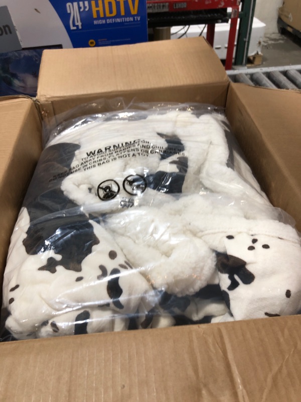 Photo 1 of Cow Print Heated Electric Blanket King Size-Dual Control Heating Blanket King Size with 5 Heat Levels & 10 Hours Auto-Off, Cozy Soft Fleece Sherpa, Washable, 90x100 Inche