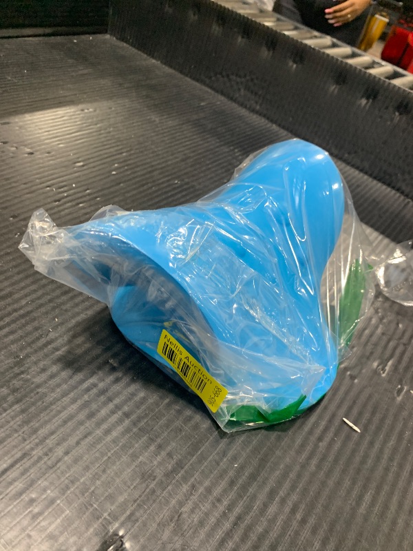 Photo 1 of BLUE SEAT   
